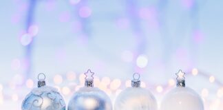 W czym obtoczyć kulki serowe?